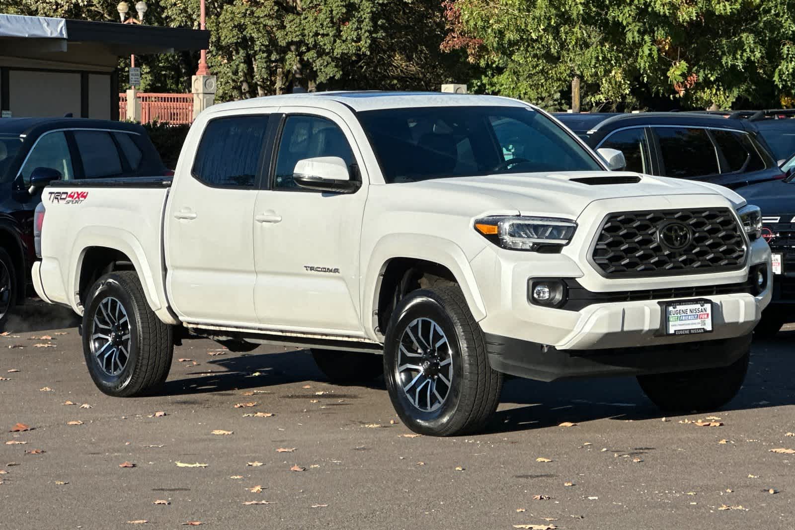 Thumbnail: 2023 Toyota Tacoma - 9