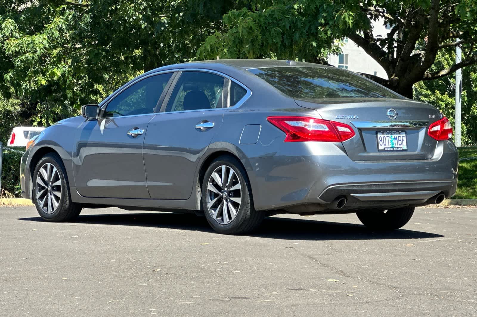 Thumbnail: 2017 Nissan Altima - 6