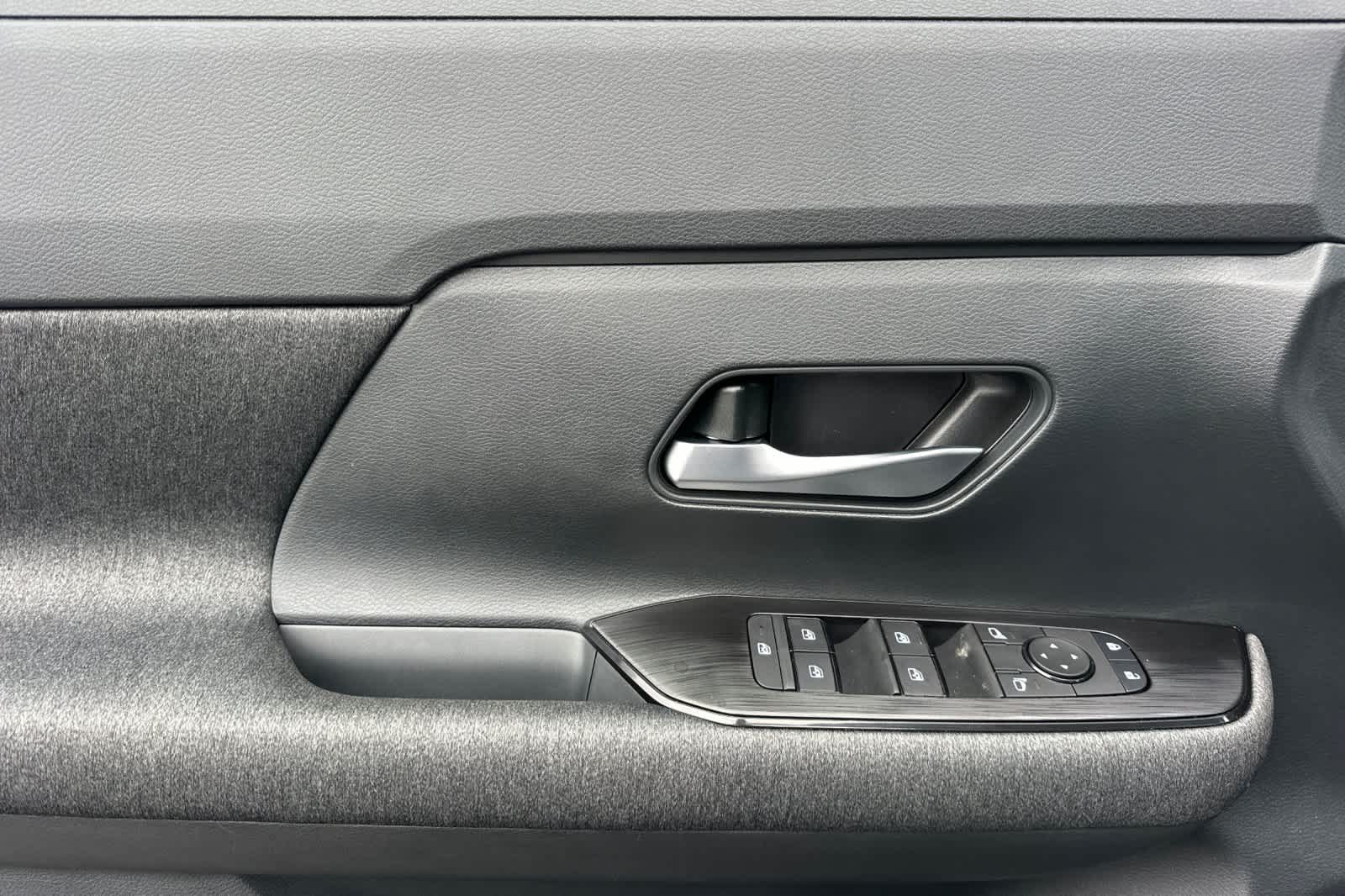 Thumbnail: 2026 Nissan Kicks - 12