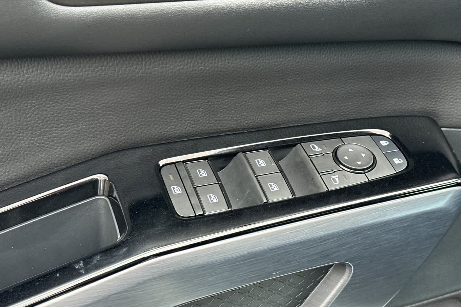 Thumbnail: 2025 Nissan Pathfinder - 13