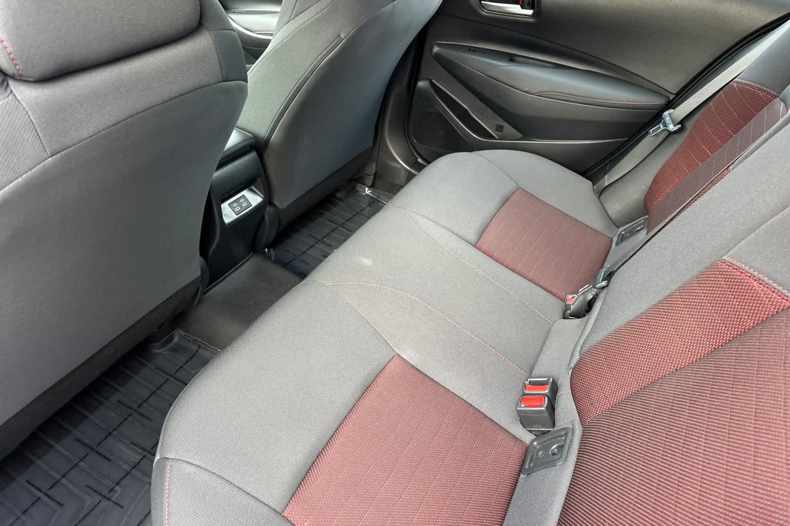 Thumbnail: 2023 Toyota Corolla - 4