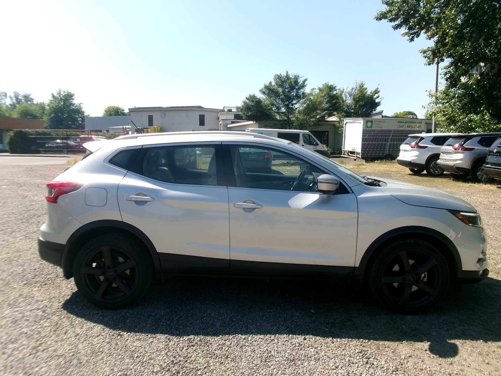 2020 Nissan Rogue Sport SL 6
