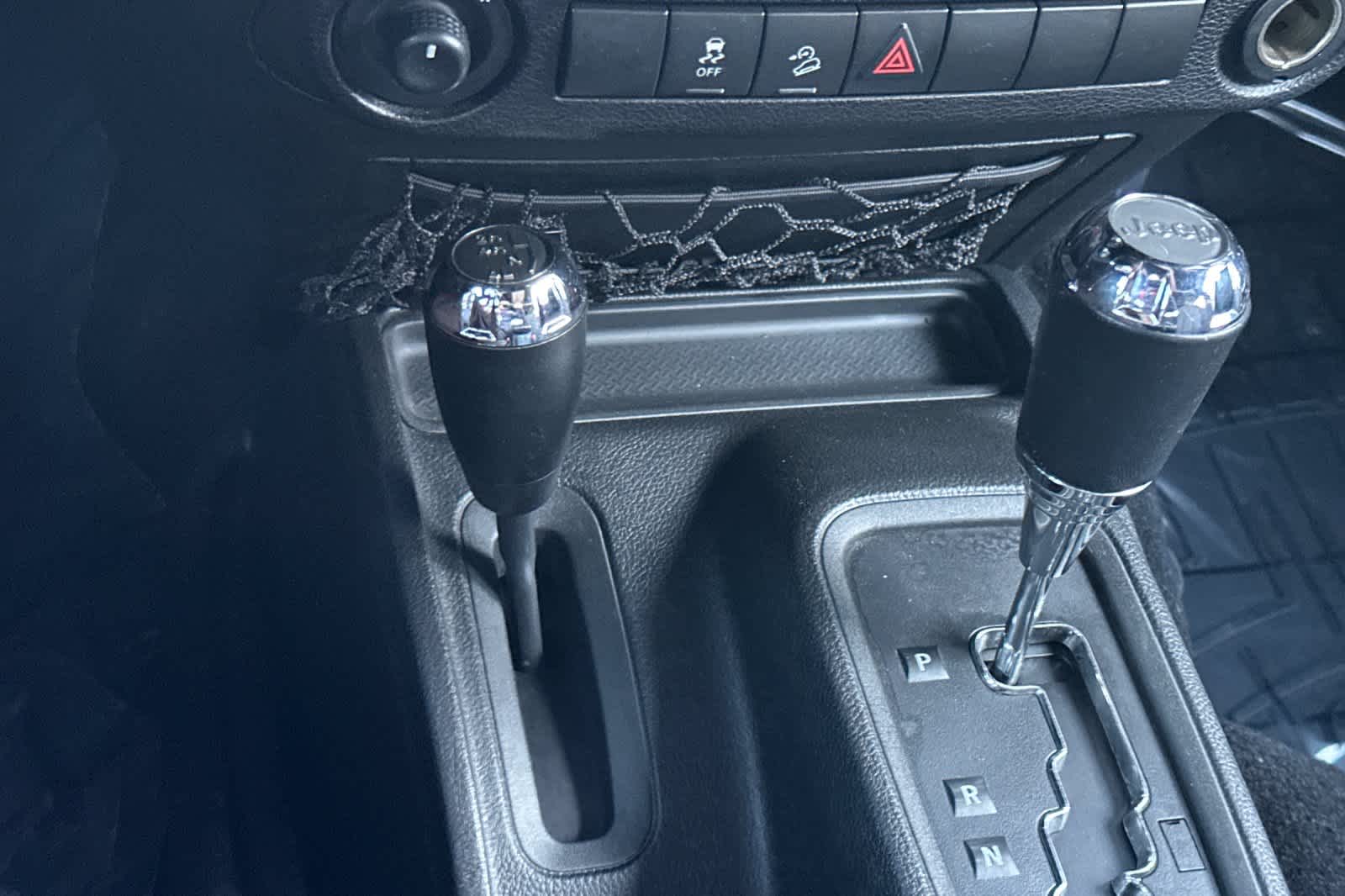 Thumbnail: 2017 Jeep Wrangler - 20