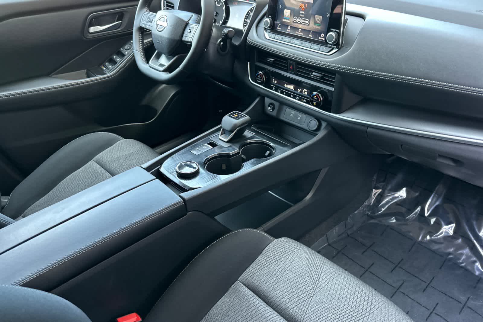 Thumbnail: 2026 Nissan Rogue - 16