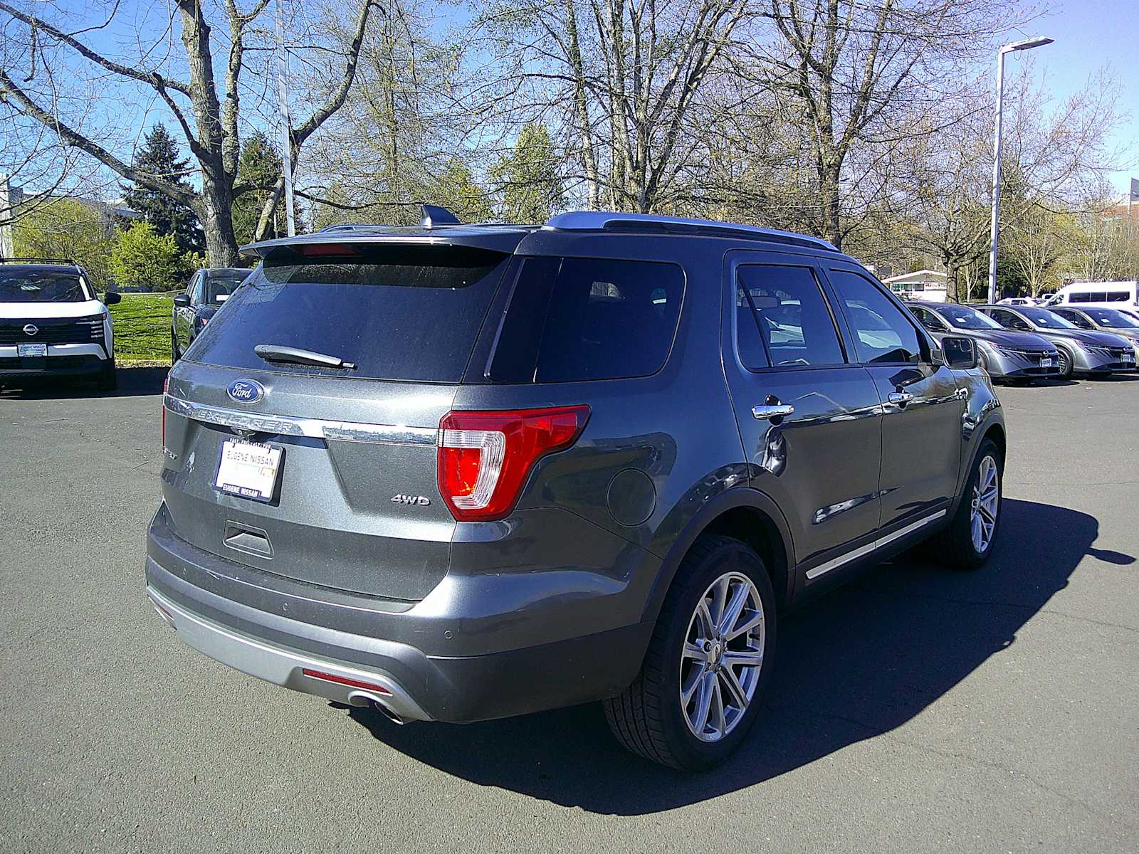 Thumbnail: 2016 Ford Explorer - 5