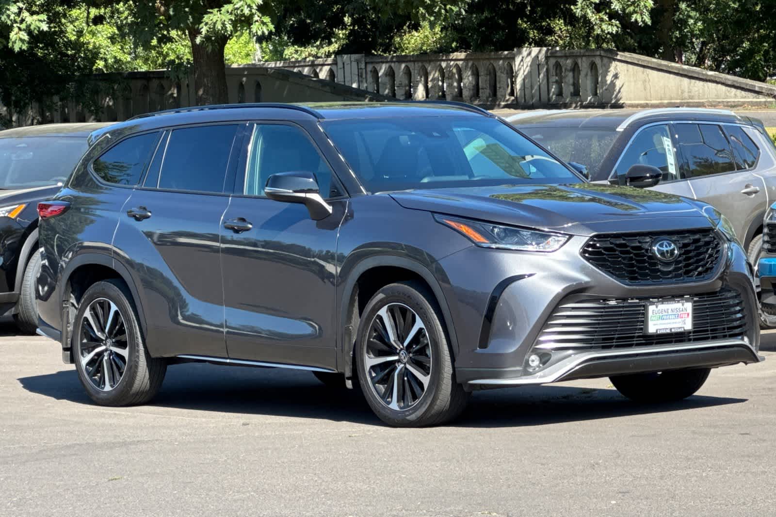 Thumbnail: 2022 Toyota Highlander - 9