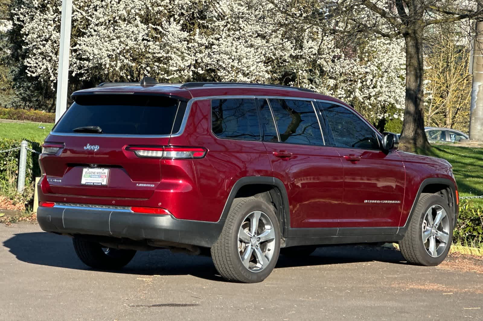 Thumbnail: 2021 Jeep Grand Cherokee L - 2