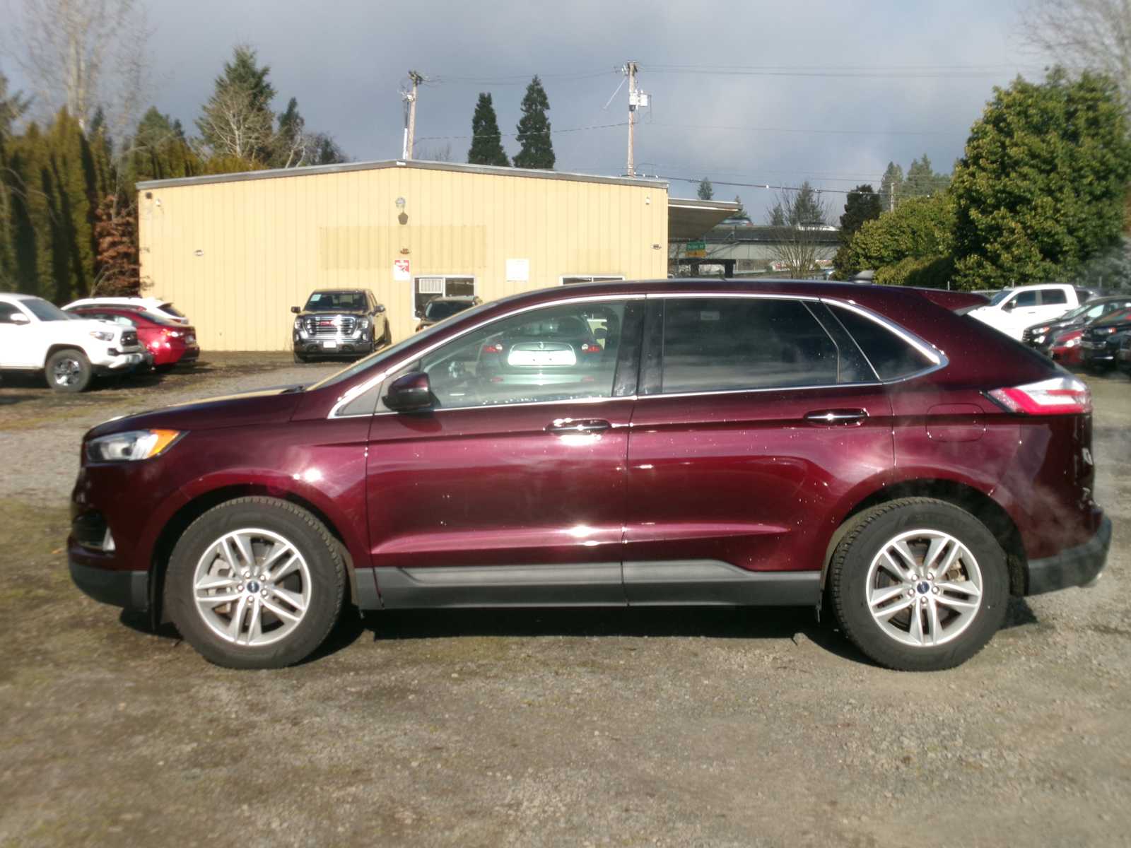 Thumbnail: 2021 Ford Edge - 2