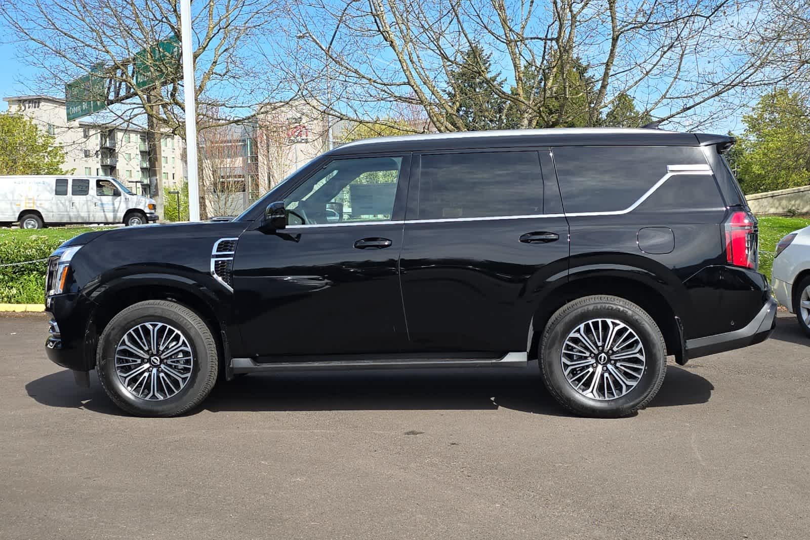 Thumbnail: 2025 Nissan Armada - 5