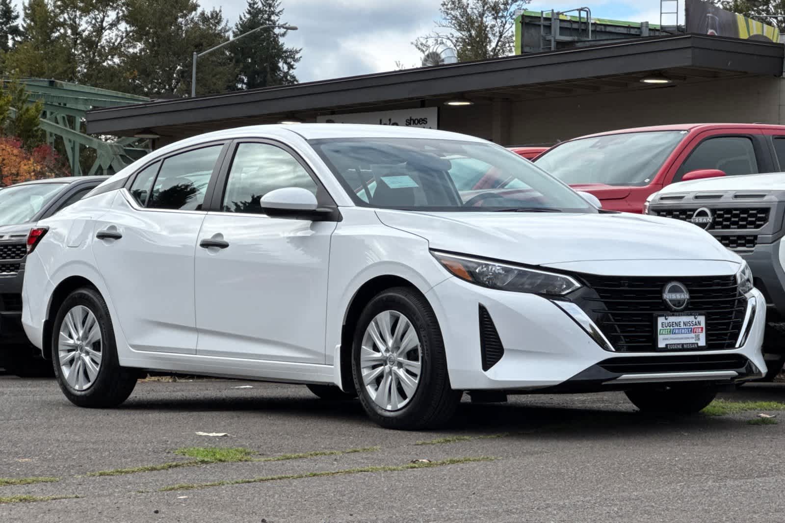 Thumbnail: 2025 Nissan Sentra - 9