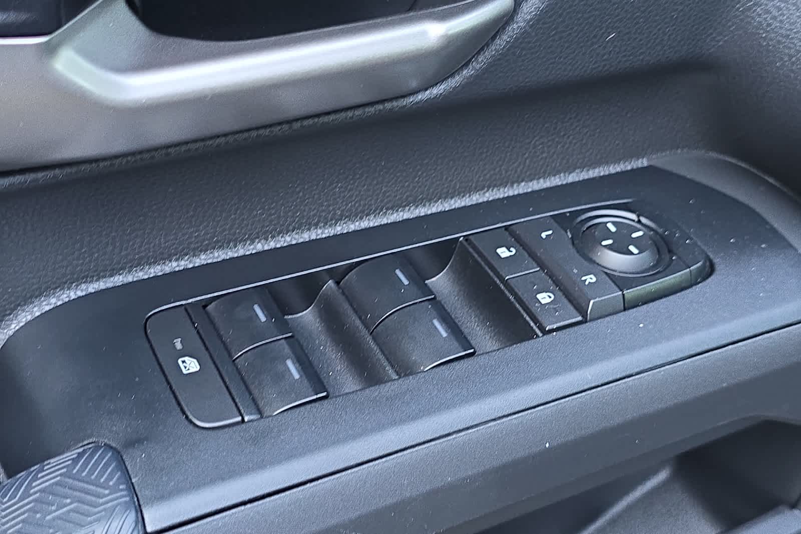 Thumbnail: 2024 Toyota Tacoma - 13