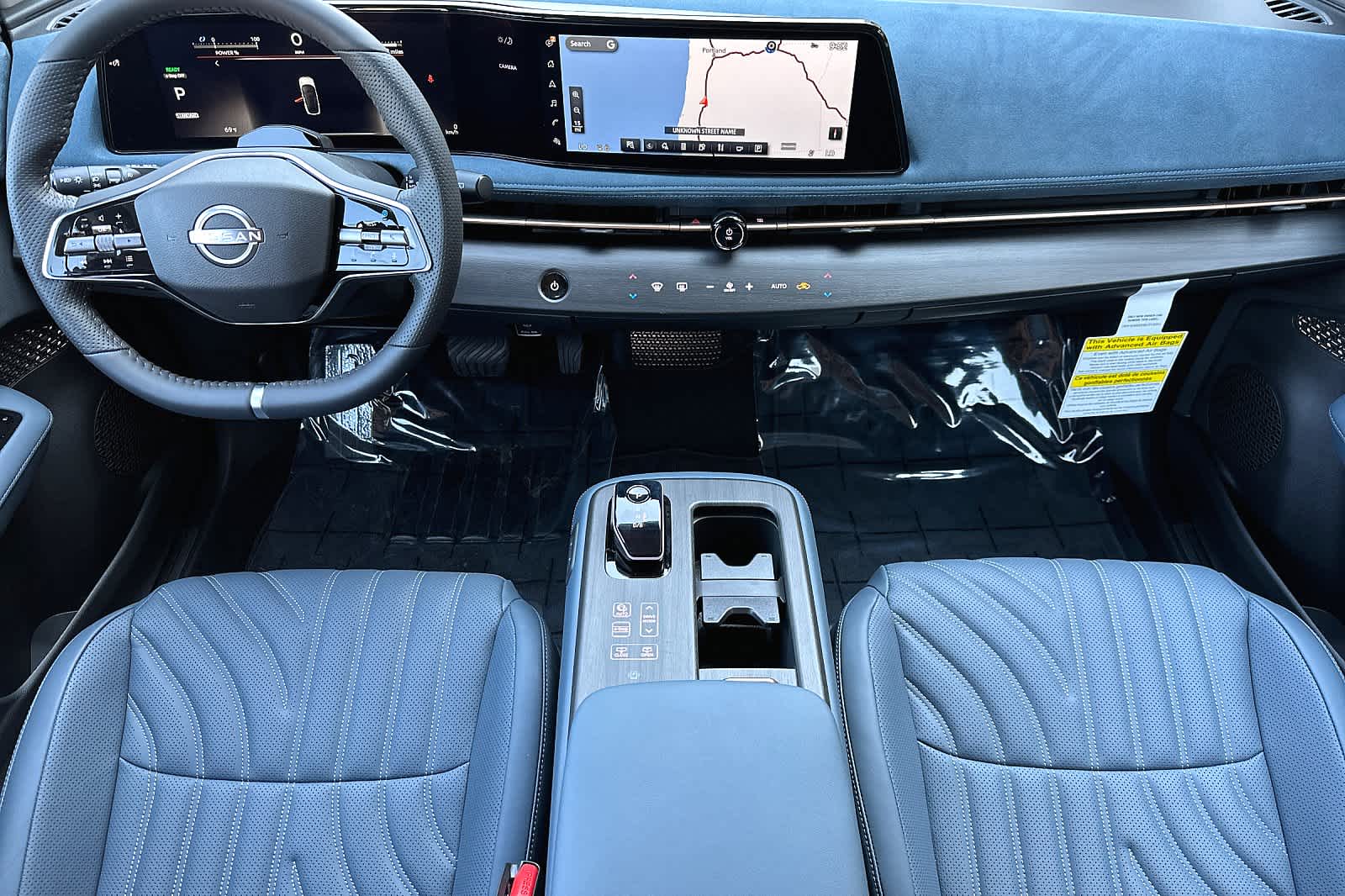 2023 Nissan ARIYA Platinum photo 2