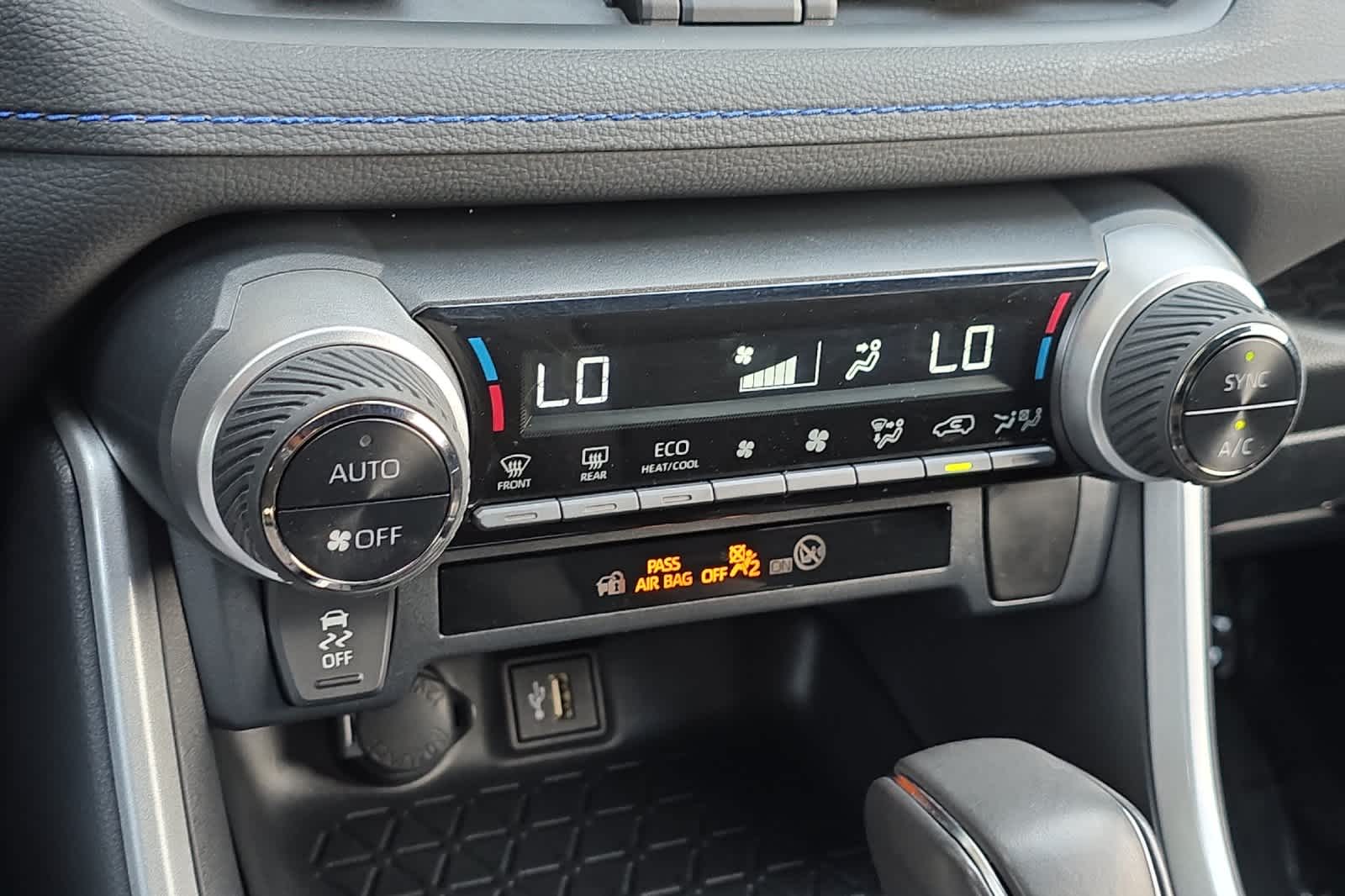 Thumbnail: 2023 Toyota RAV4 - 20