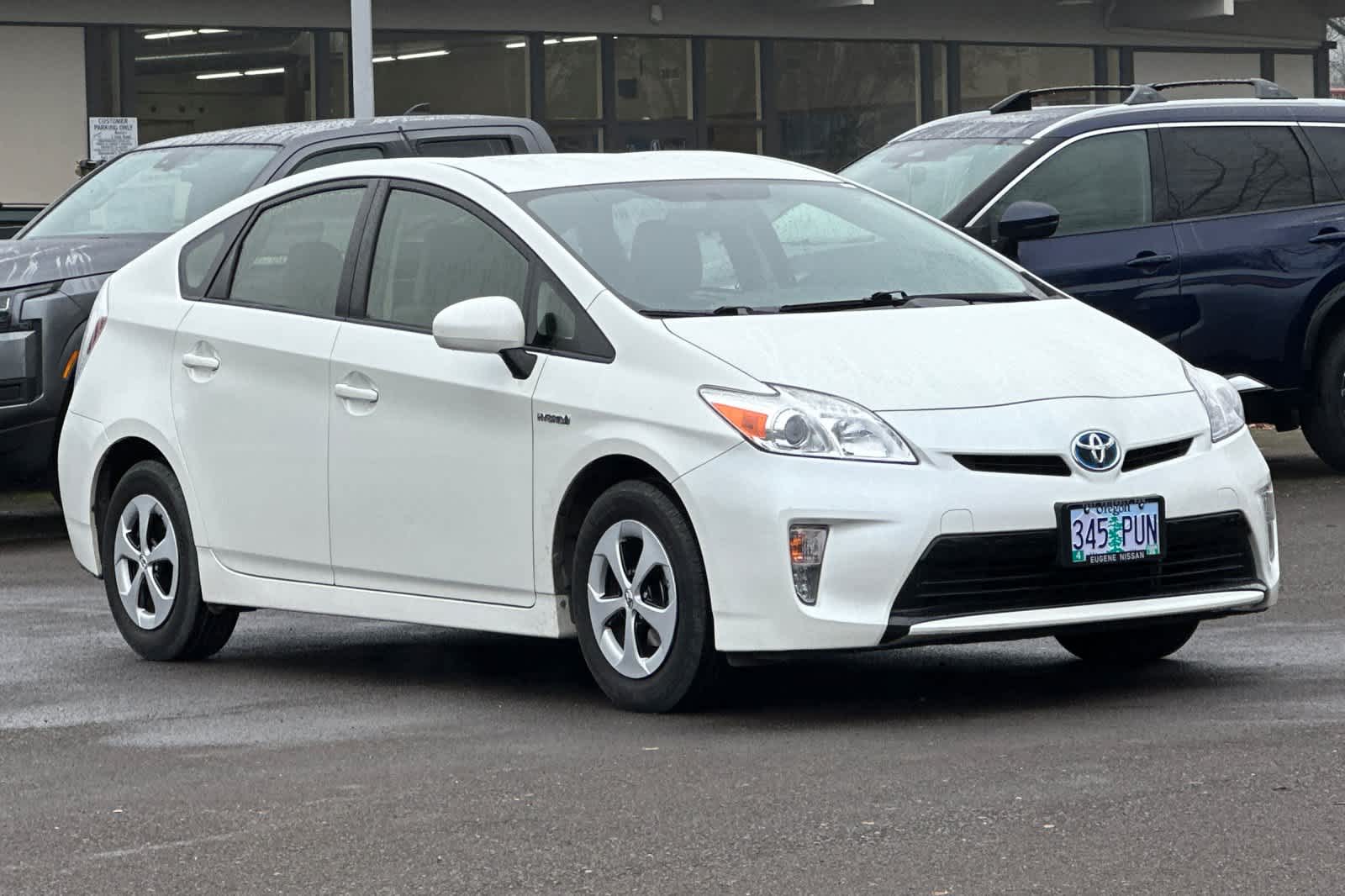 Thumbnail: 2015 Toyota Prius - 9