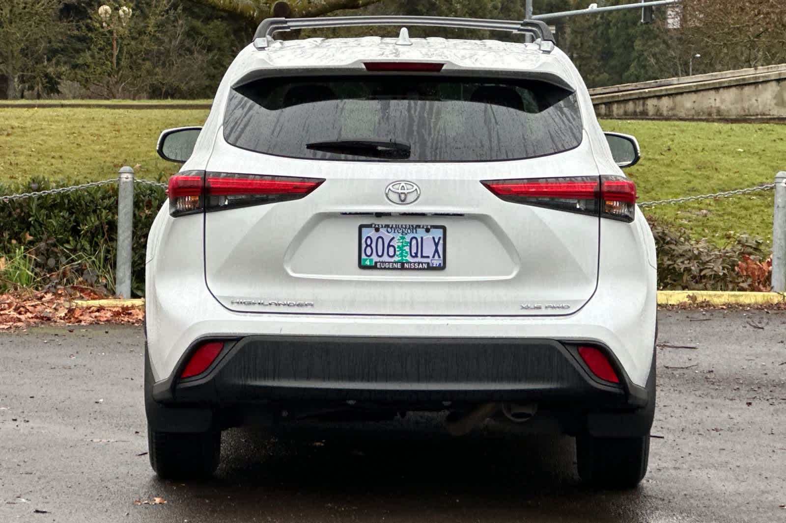 Thumbnail: 2023 Toyota Highlander - 7