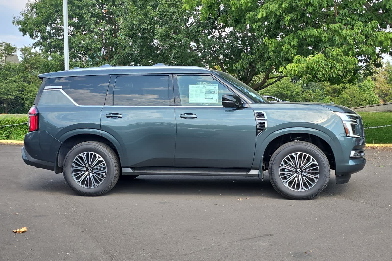 Thumbnail: 2025 Nissan Armada - 8