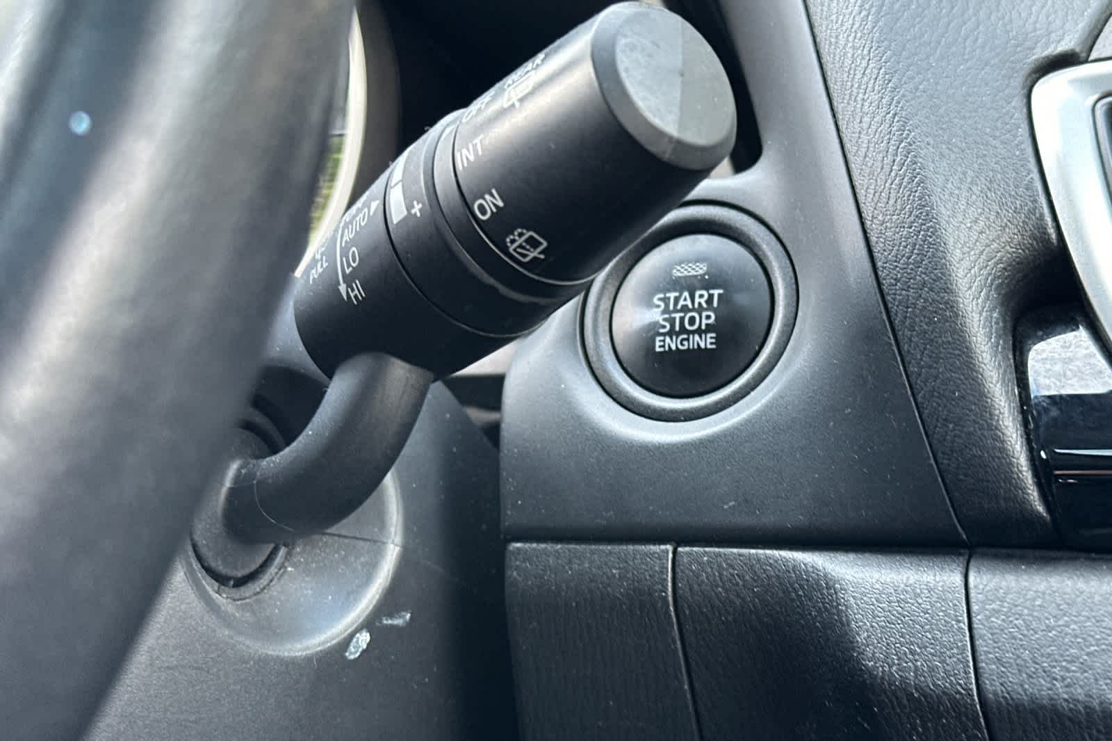 Thumbnail: 2016 Mazda Mazda3 - 21