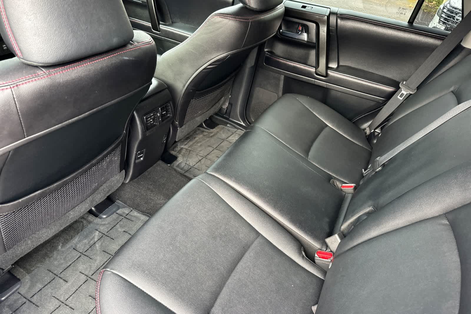 Thumbnail: 2016 Toyota 4Runner - 3