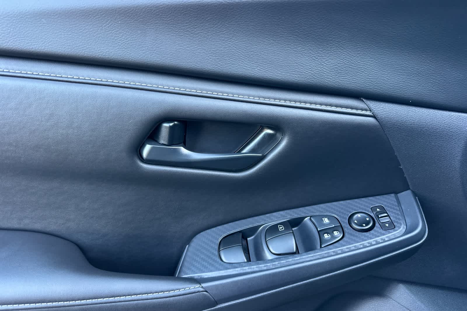 Thumbnail: 2025 Nissan Sentra - 12