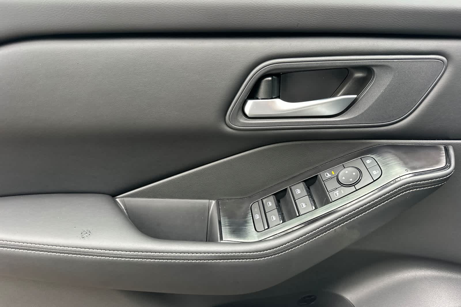 Thumbnail: 2026 Nissan Rogue - 12