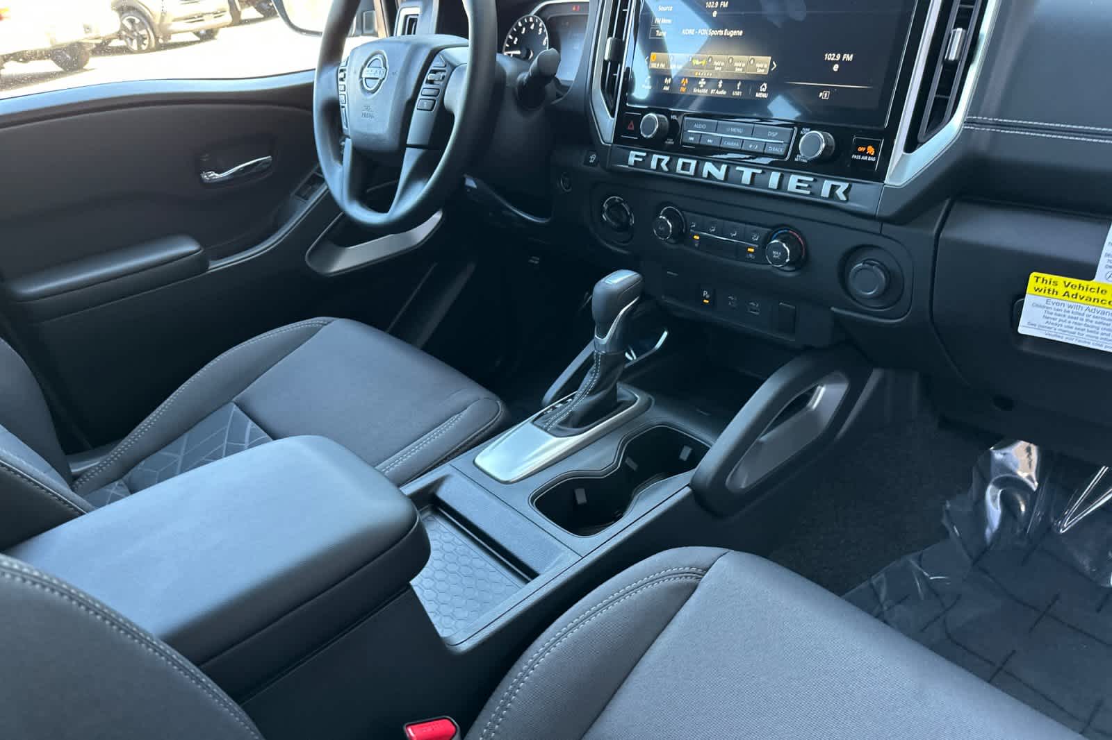 Thumbnail: 2025 Nissan Frontier - 15