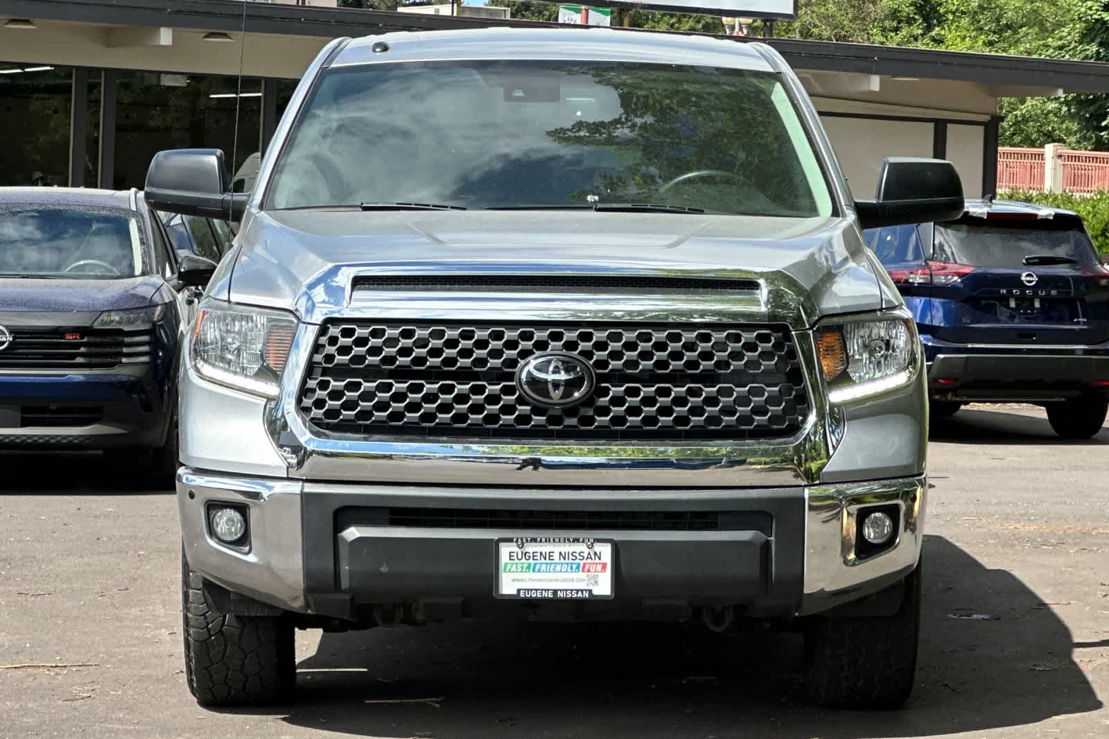 Thumbnail: 2018 Toyota Tundra - 9