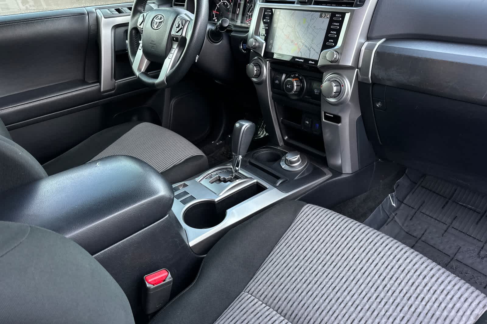 Thumbnail: 2021 Toyota 4Runner - 16