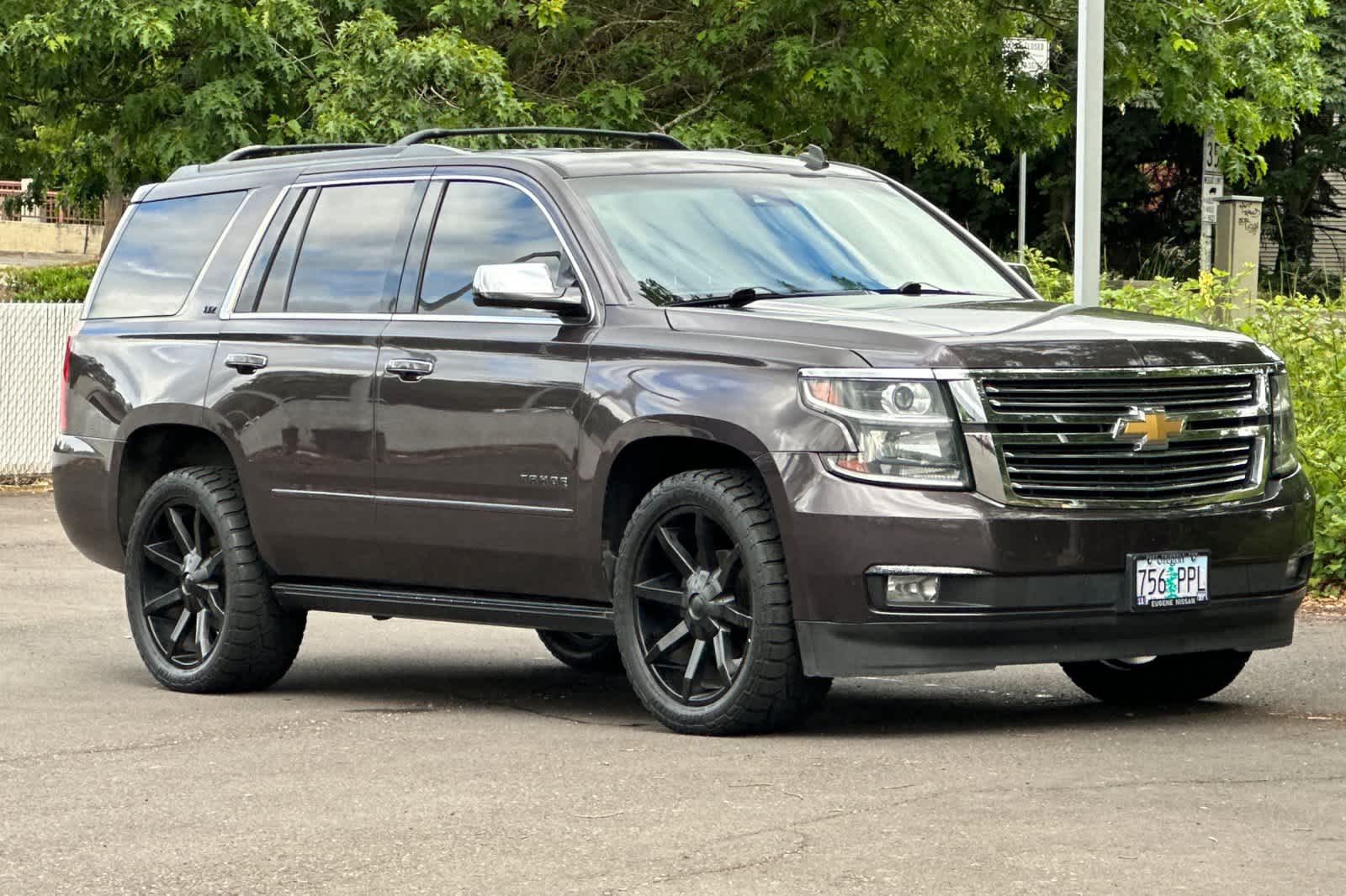 Thumbnail: 2015 Chevrolet Tahoe - 9