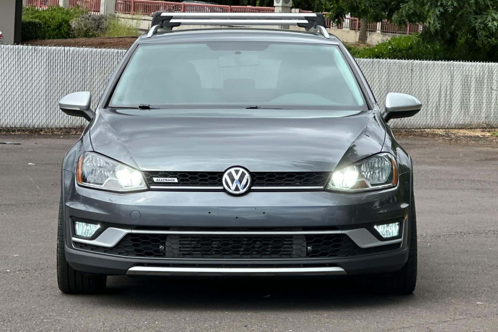 Thumbnail: 2017 Volkswagen Golf - 9