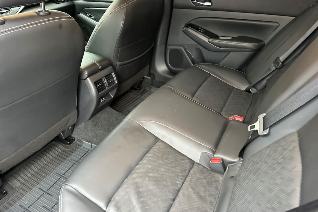 Used 2024 Nissan Altima 2.5 SL Sedan