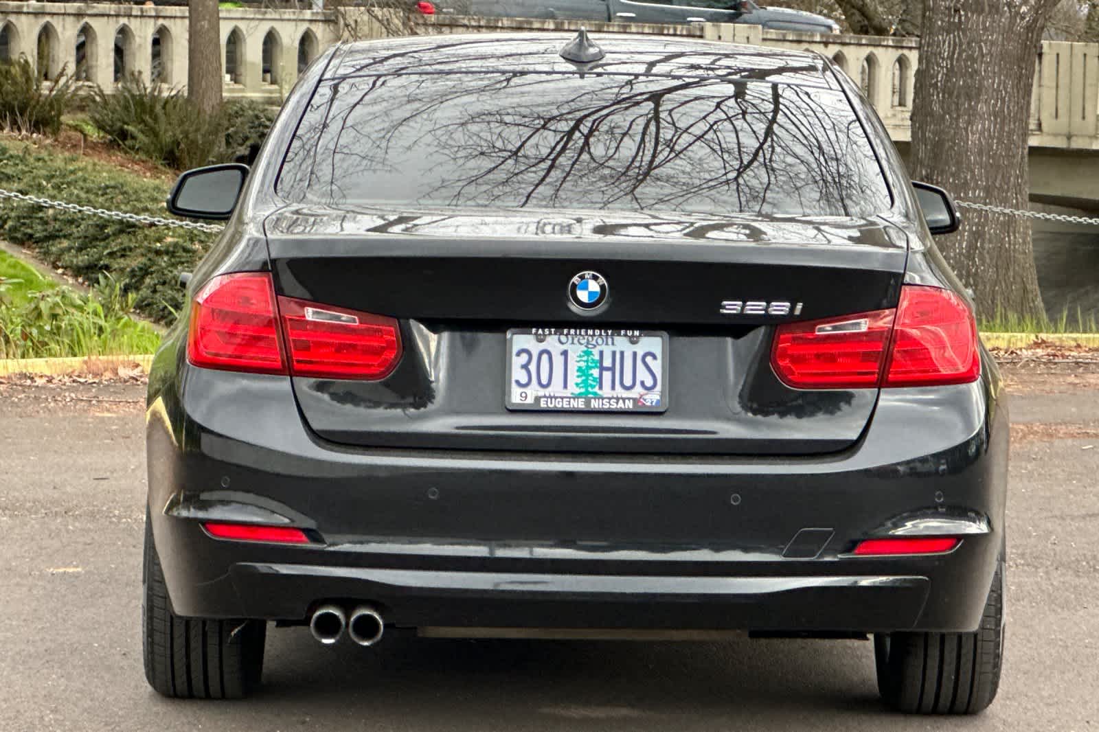 Thumbnail: 2012 BMW 3 Series - 7