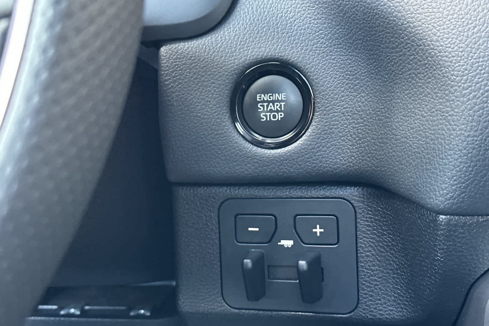 Thumbnail: 2025 Toyota Tundra - 21