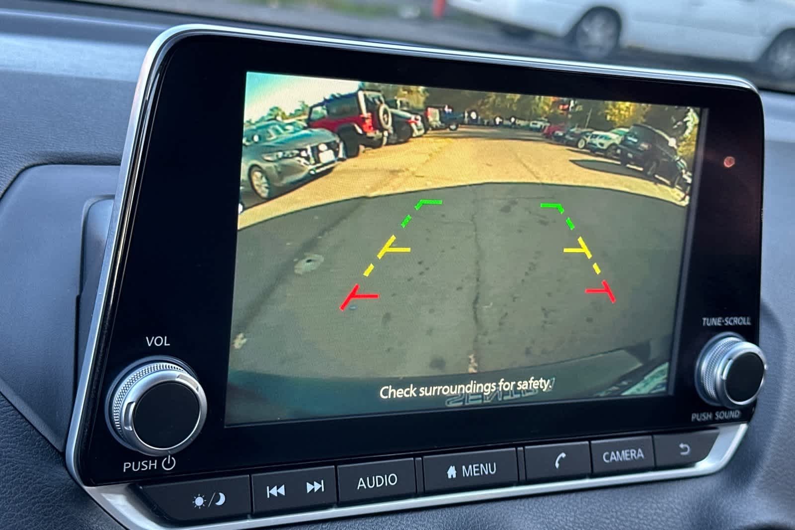 Thumbnail: 2025 Nissan Sentra - 18