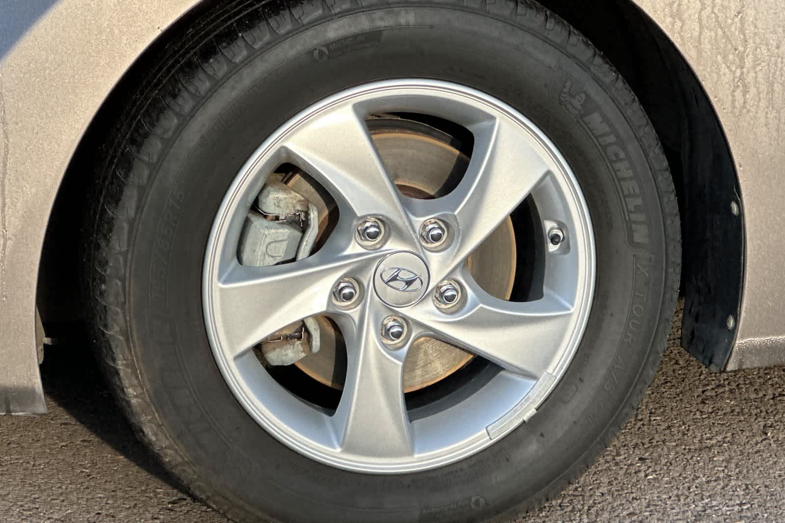 Thumbnail: 2014 Hyundai Elantra - 24