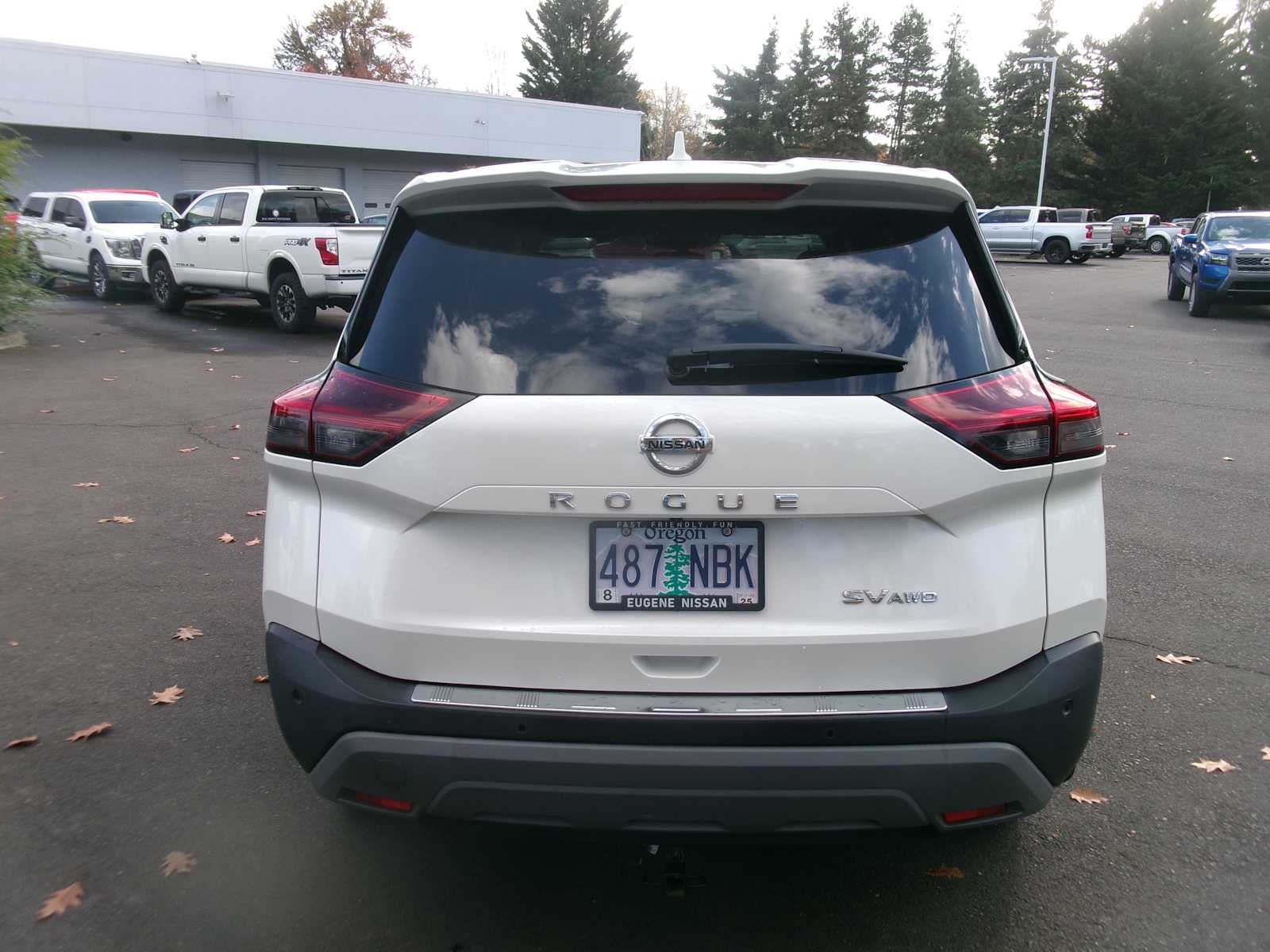 2021 Nissan Rogue SV photo 4