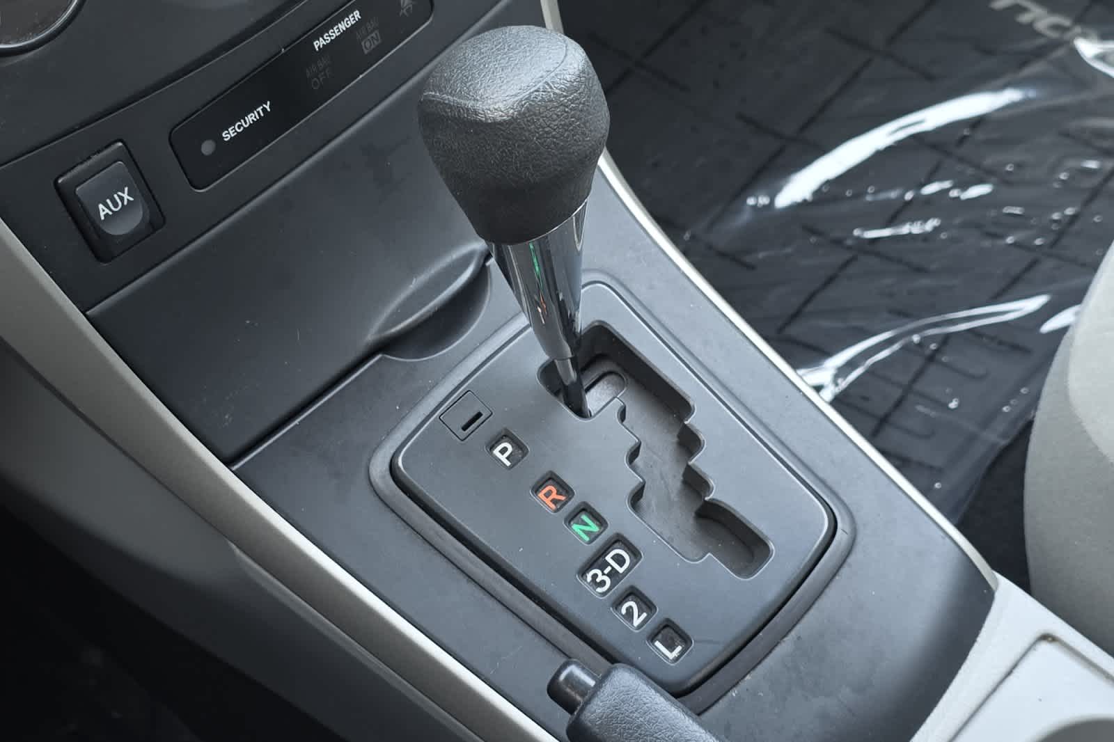 Thumbnail: 2013 Toyota Corolla - 19