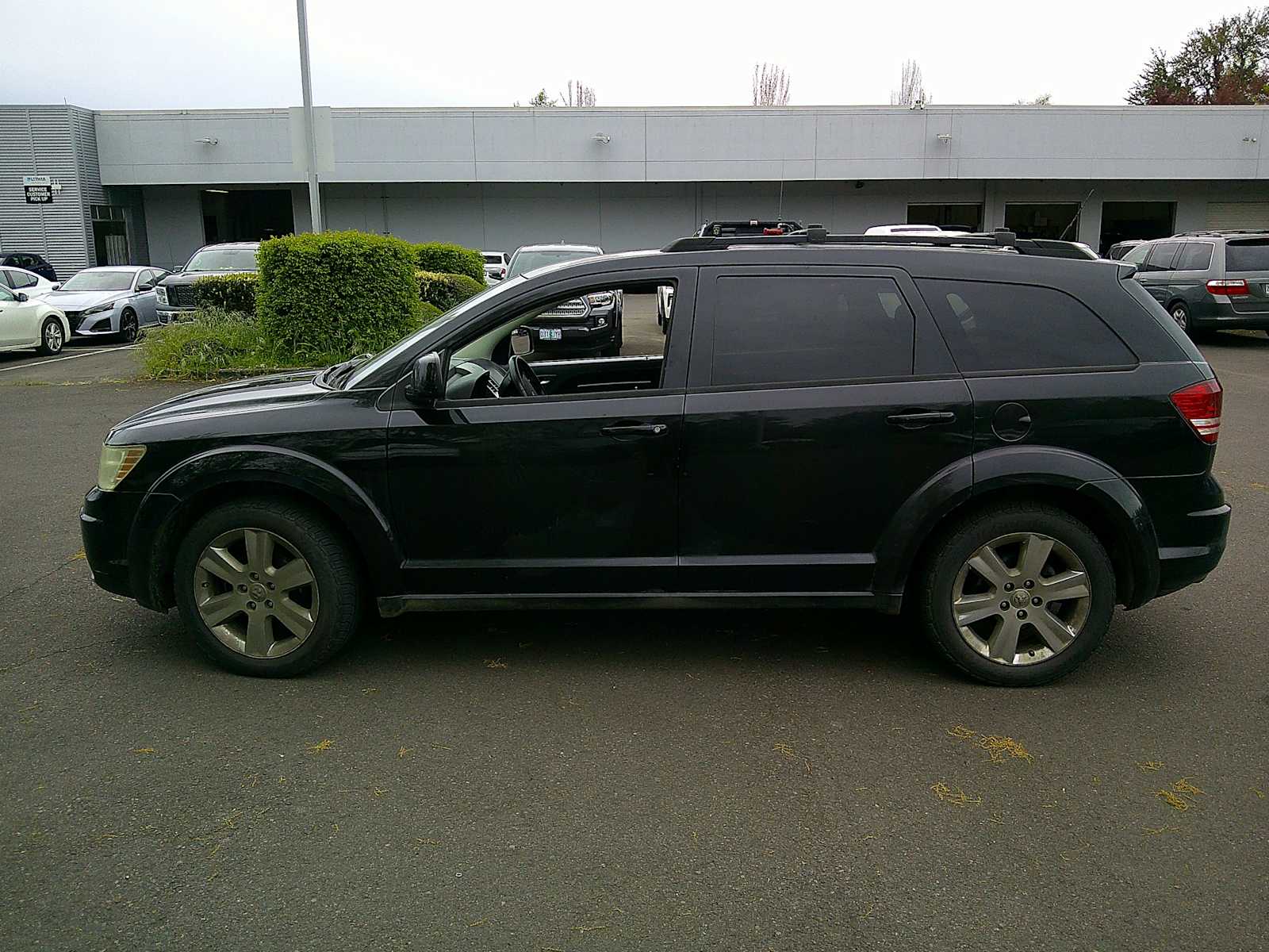 Thumbnail: 2010 Dodge Journey - 2