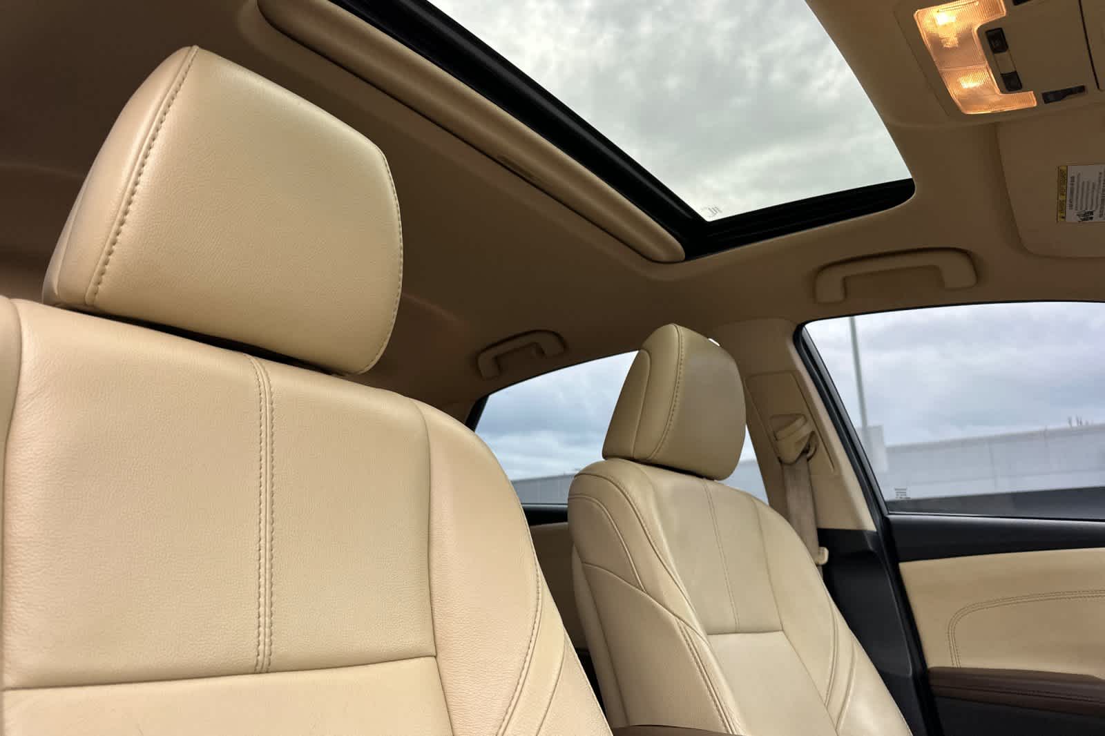 Thumbnail: 2014 Toyota Avalon - 16