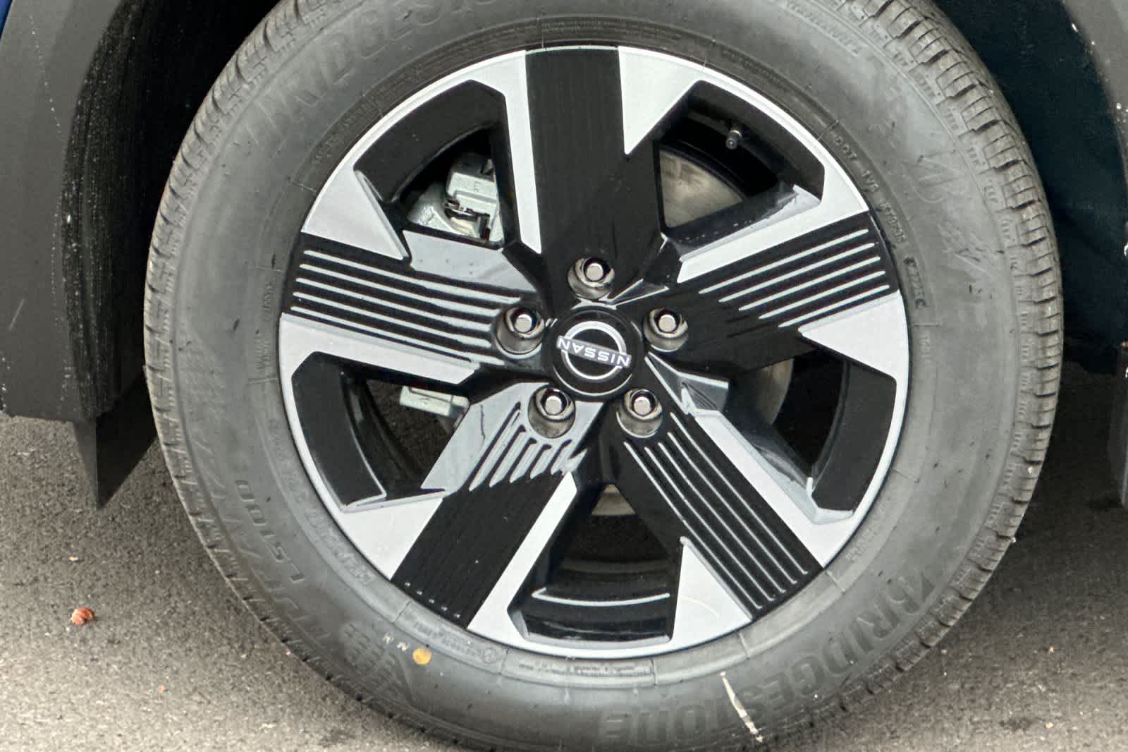 Thumbnail: 2026 Nissan Kicks - 24