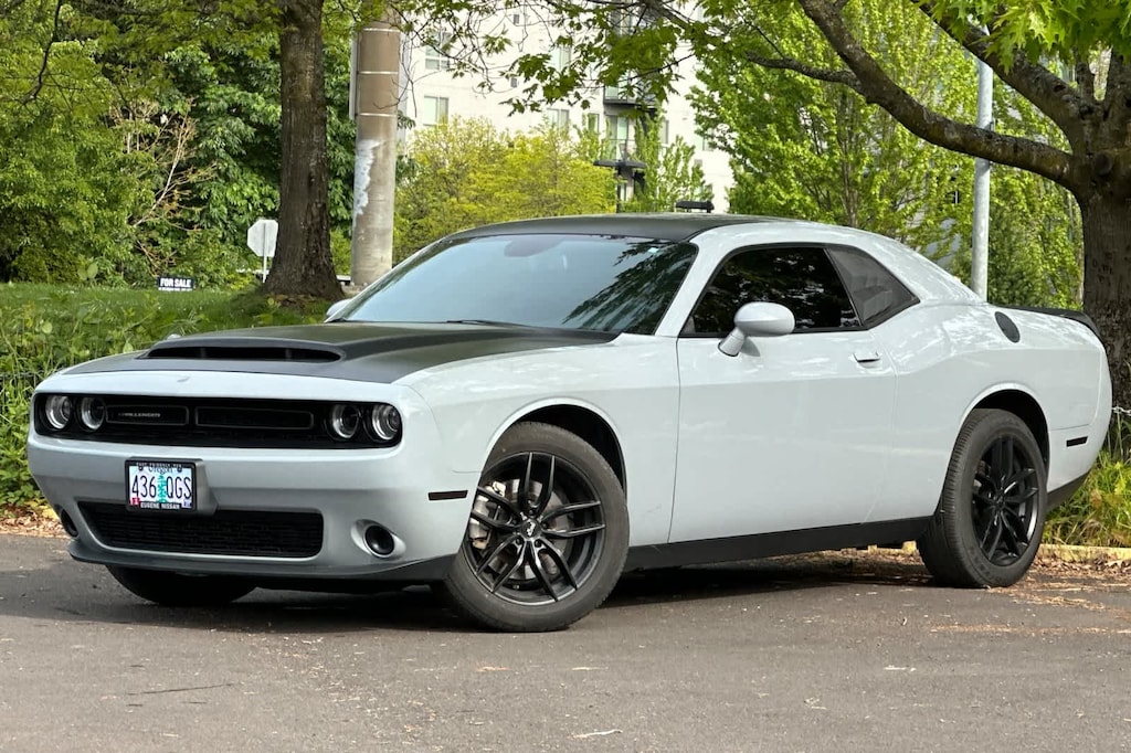 Used 2021 Dodge Challenger SXT Coupe