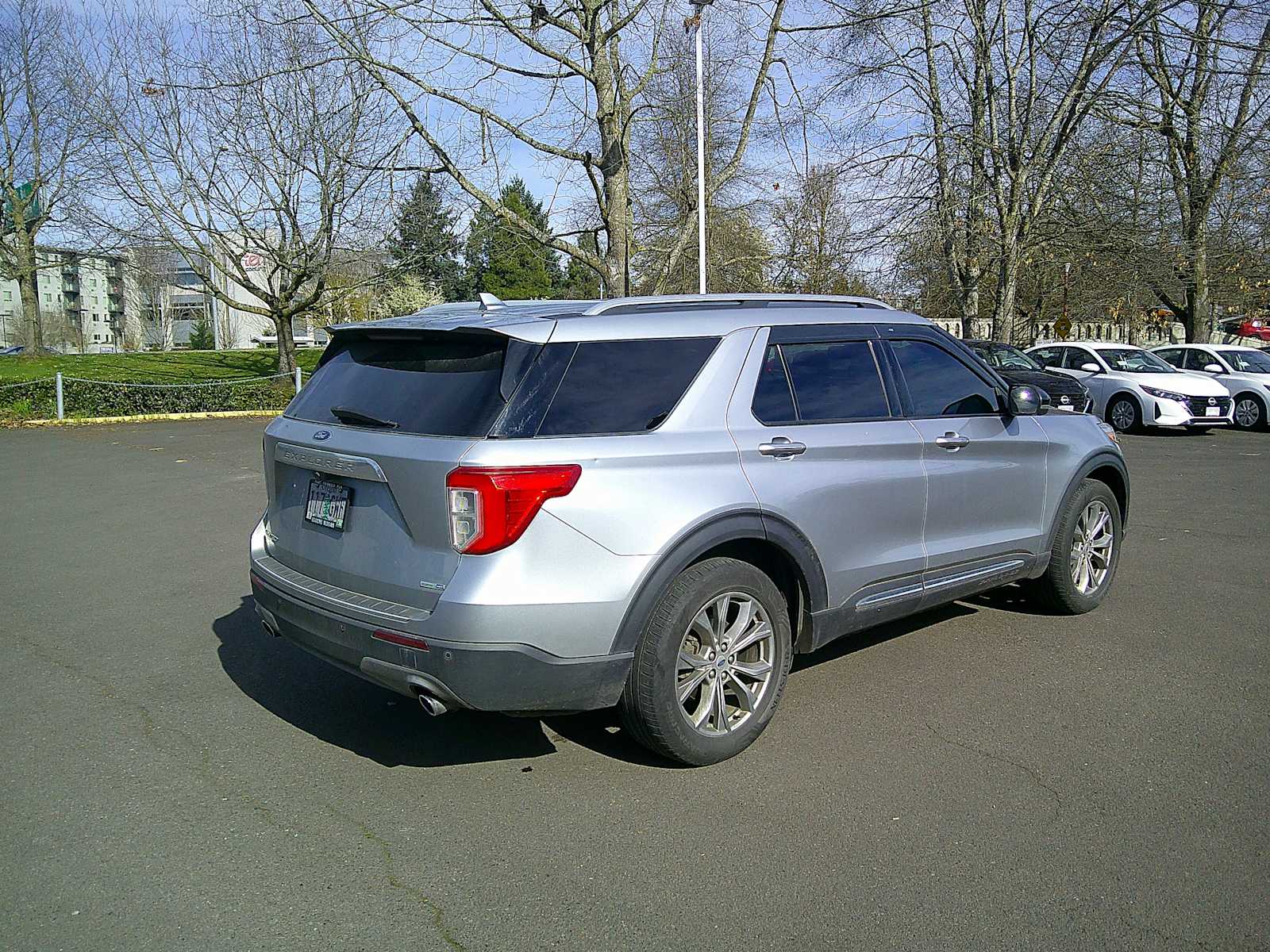 Thumbnail: 2020 Ford Explorer - 5