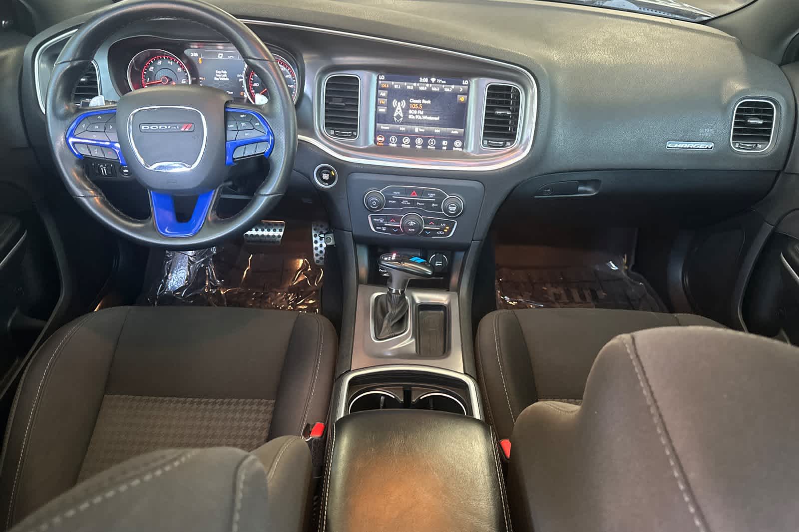 Thumbnail: 2019 Dodge Charger - 3