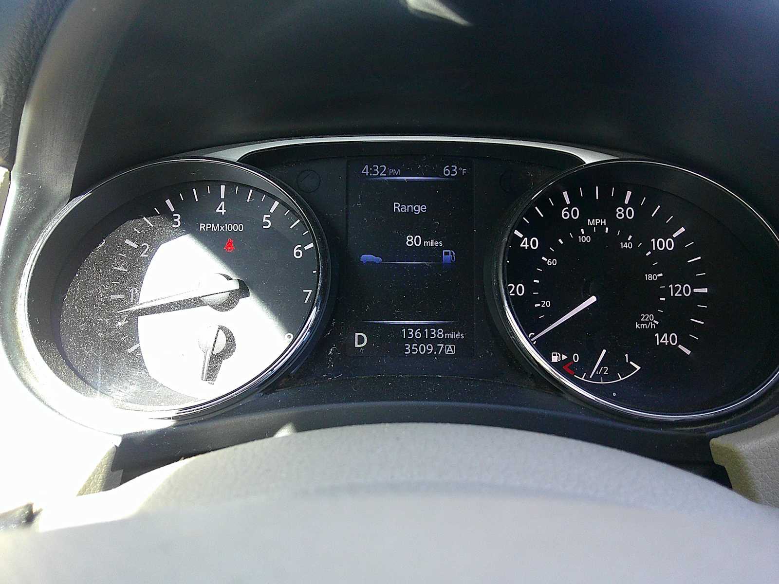 Thumbnail: 2015 Nissan Rogue - 11