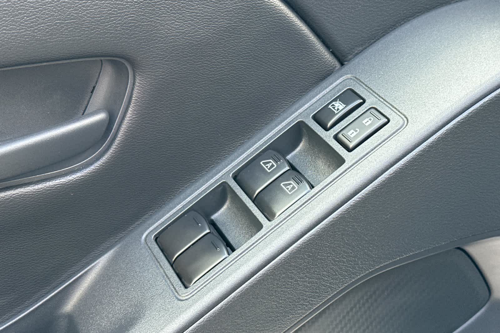 Thumbnail: 2026 Nissan Frontier - 13