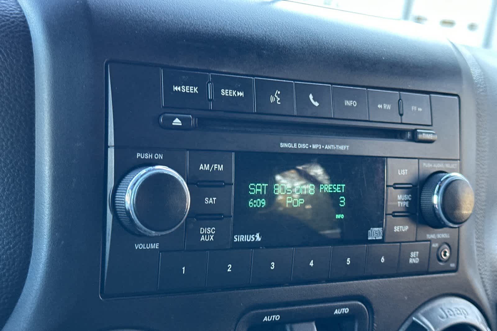 Thumbnail: 2017 Jeep Wrangler - 18