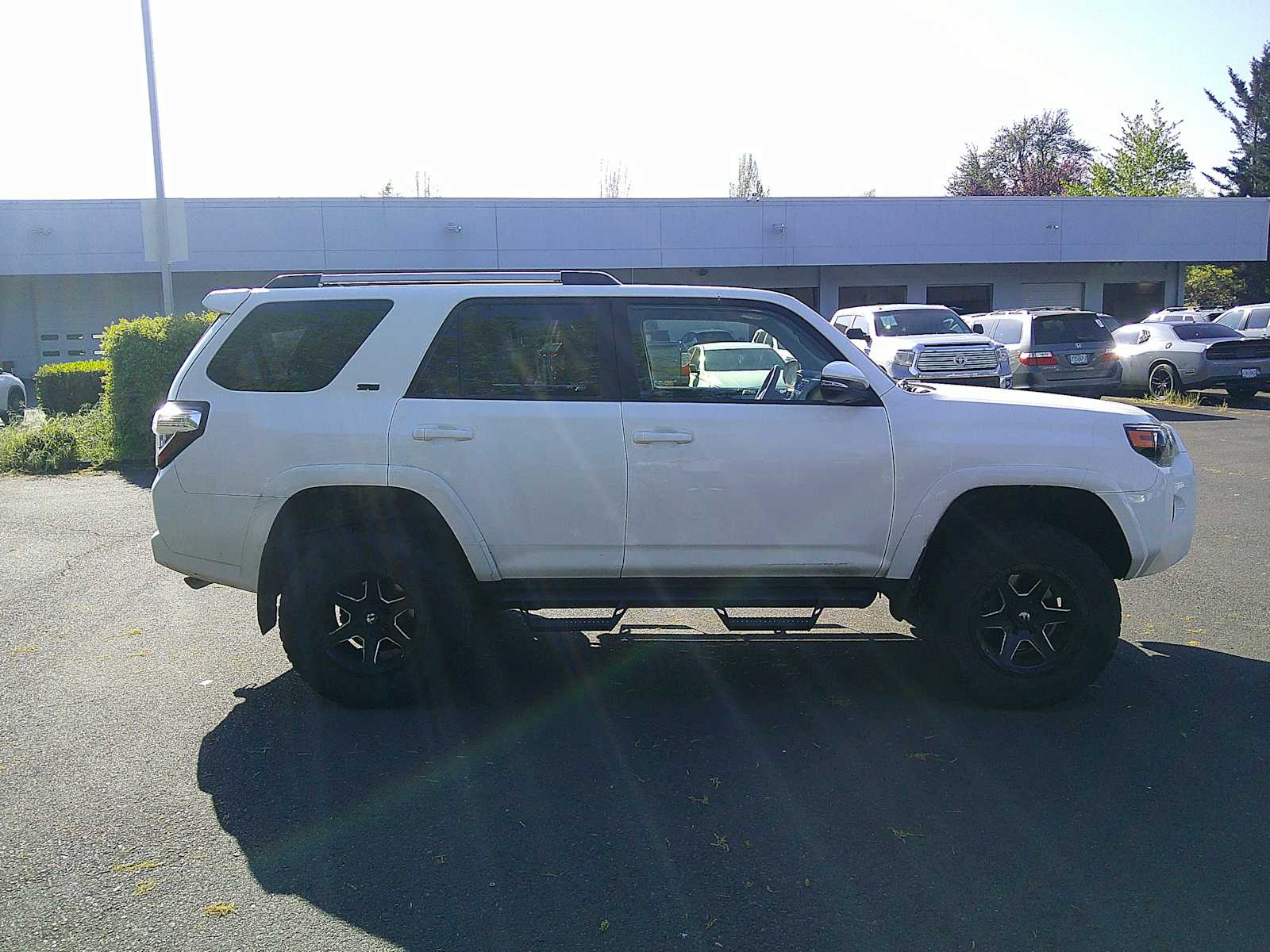 Thumbnail: 2019 Toyota 4Runner - 6