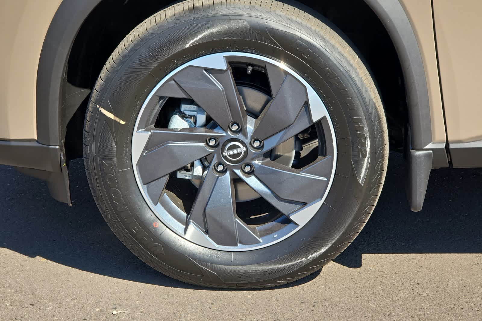 Thumbnail: 2025 Nissan Rogue - 25