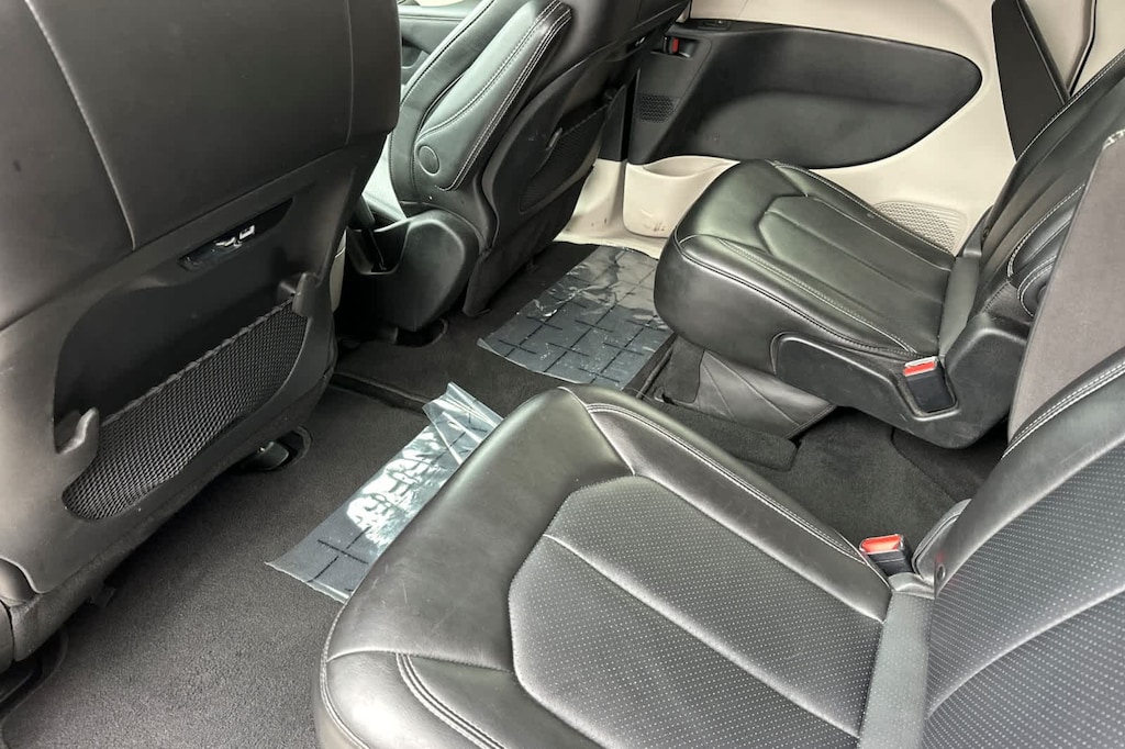 Used 2024 Chrysler Pacifica Touring L Van Passenger Van
