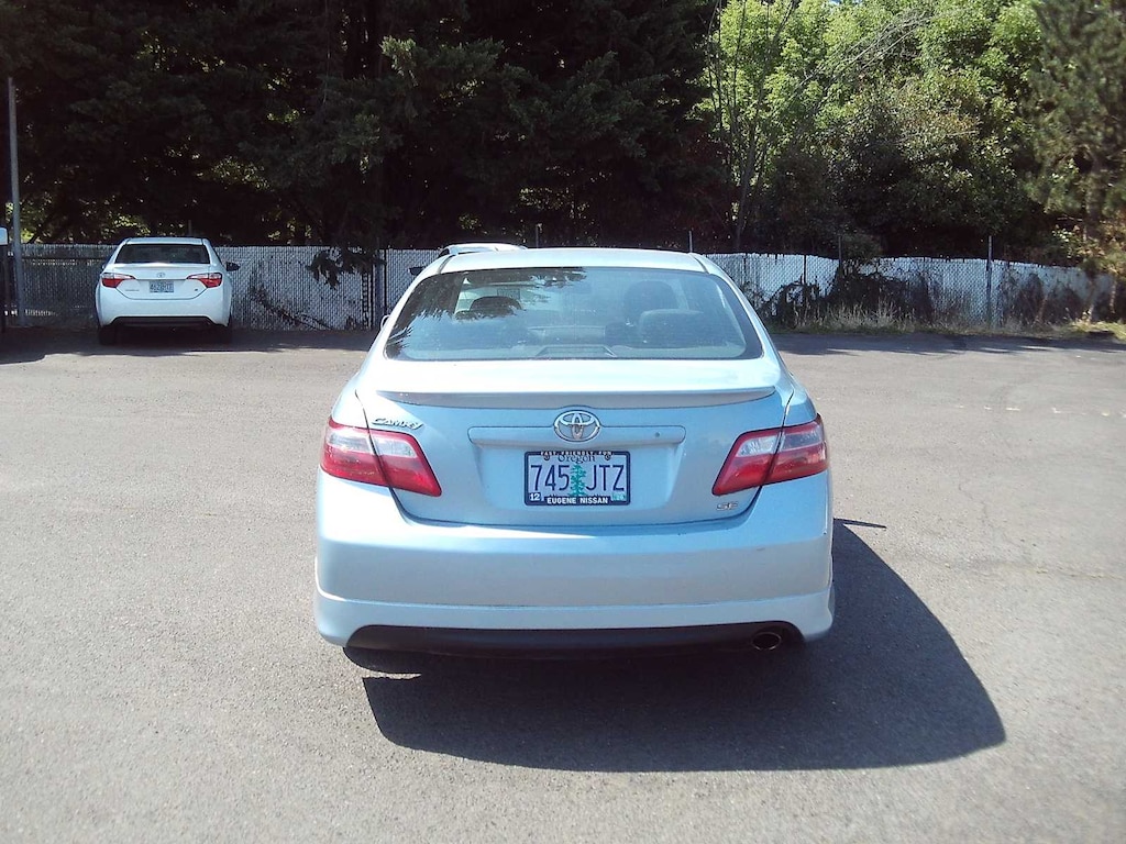 Used 2009 Toyota Camry SE Sedan