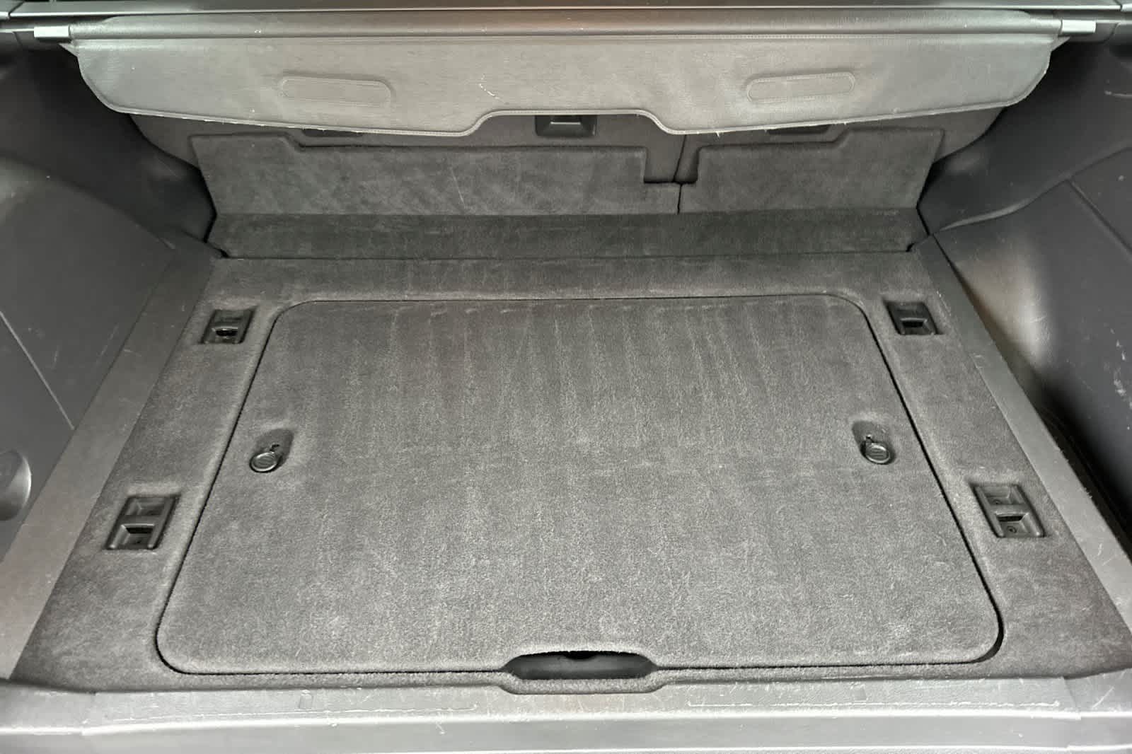 Thumbnail: 2012 Jeep Liberty - 15